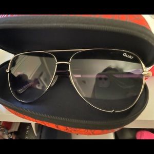 Brand new quay sunglasses
